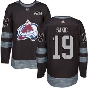Boern-NHL-Colorado-Avalanche-Ishockey-Troeje-Joe-Sakic-19-Authentic-Sort-1917-2017-100th-Anniversary