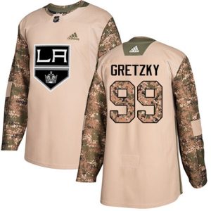 Maend-NHL-Los-Angeles-Kings-Troeje-Wayne-Gretzky-99-Authentic-Camo-Veterans-Day-Practice
