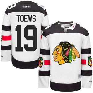 NHL-Jonathan-Toews-Authentic-Maend-Hvid-Reebok-Chicago-Blackhawks-Troeje-19-2016-Stadium-Series